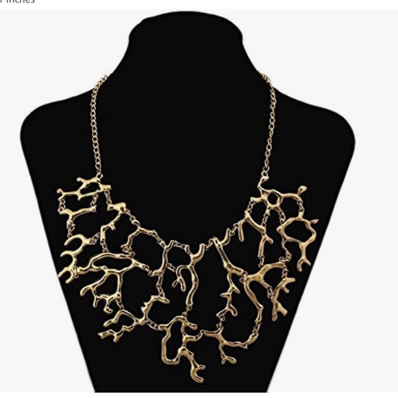 Fashion Jewelry Jewelry - Coral design silver tone fashion necklace. New in bag